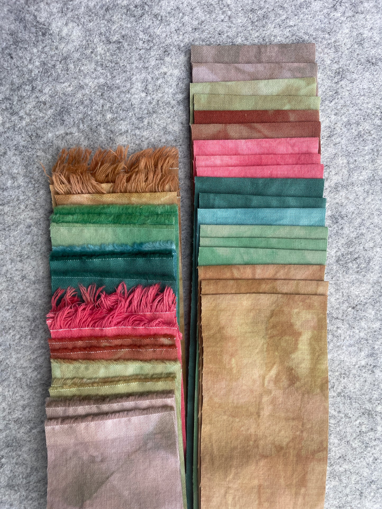Hand Dyed Jelly Roll Gradient Strip Set (18 pcs)