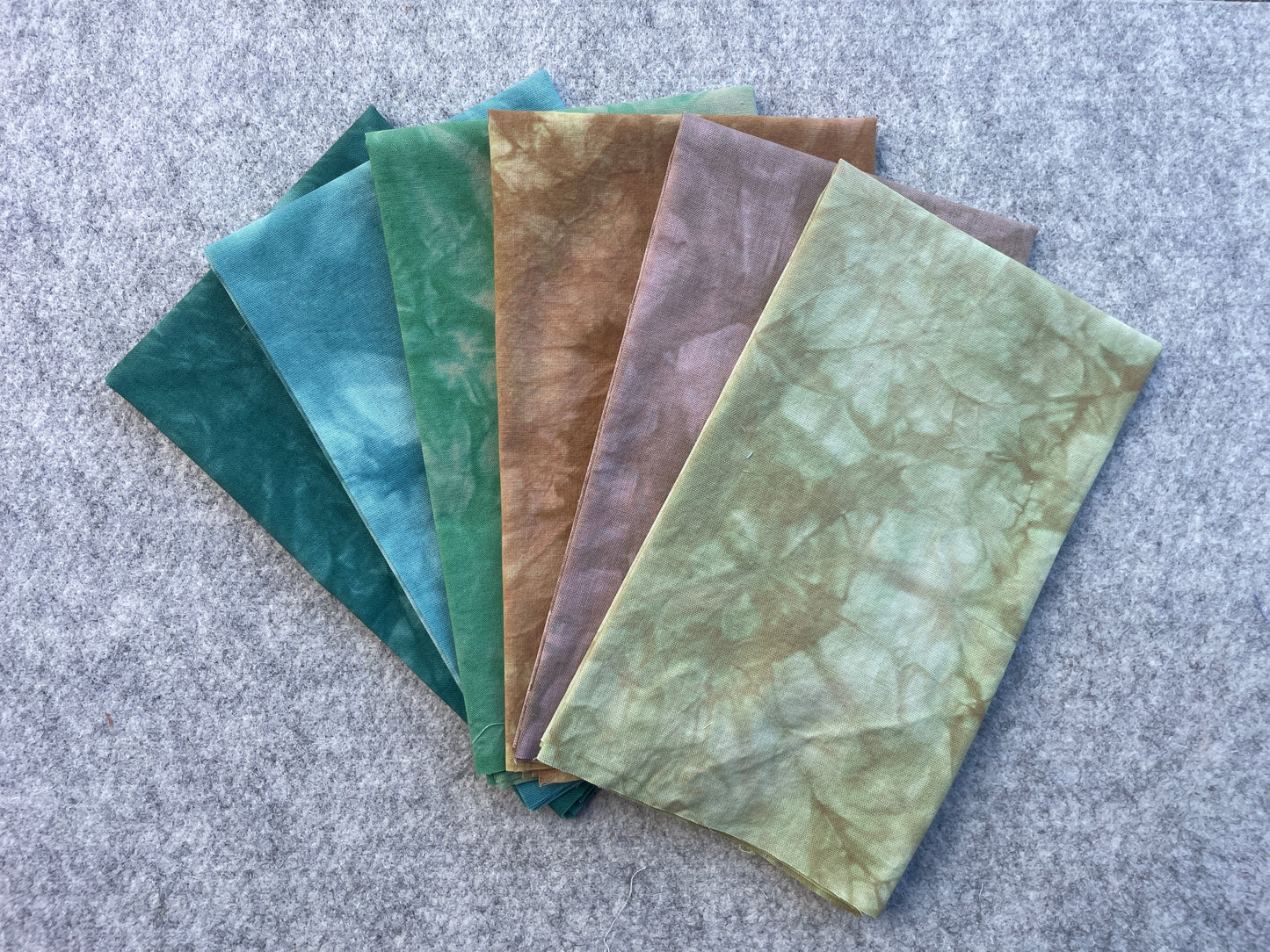 Hand Dyed Fat Quarter Gradient Pack