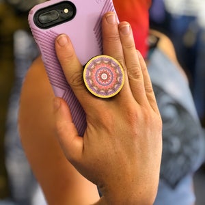 Tie-Dye Boho Phone Grip (5 Different Designs!)